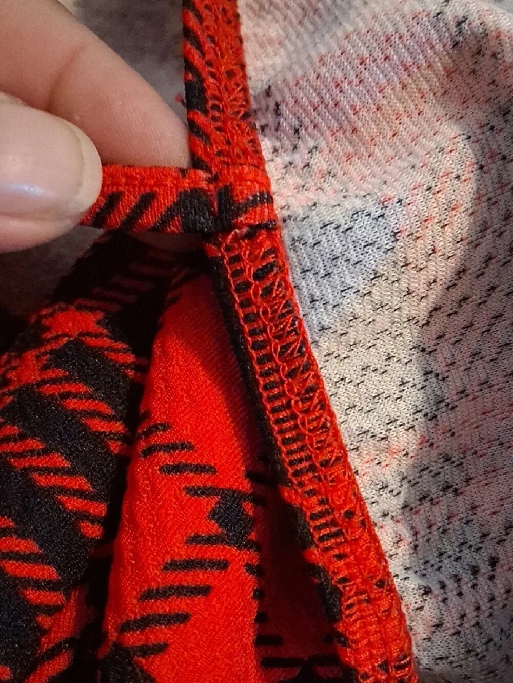 SHEIN Red and Black Plaid Pencil Skirt